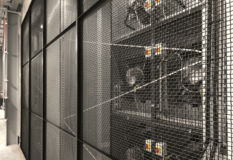 Data centre cabniets, partitions and security mesh , Graepels (3)